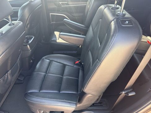 Used 2022 Kia Telluride EX w/ EX Premium Package AWD/4WD image 8
