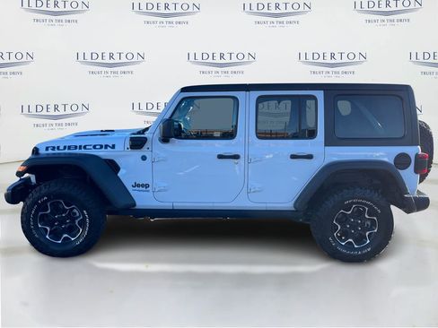 Used 2022 Jeep Wrangler Unlimited Rubicon 4xe w/ Dual Top Group image 9