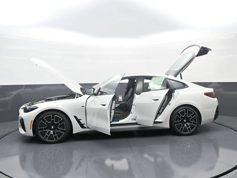 New 2026 BMW 440i xDrive w/ Premium Package AWD/4WD image 41