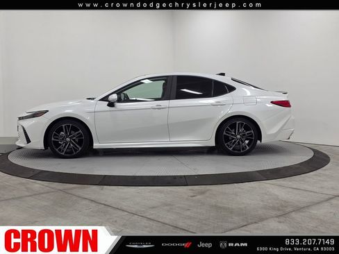 Used 2025 Toyota Camry XSE image 4