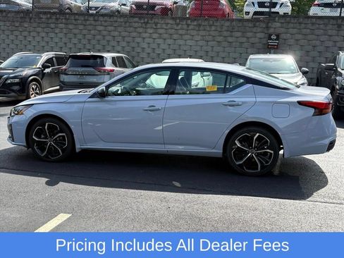 Certified 2024 Nissan Altima 2.5 SR w/ SR Premium Package AWD/4WD image 4
