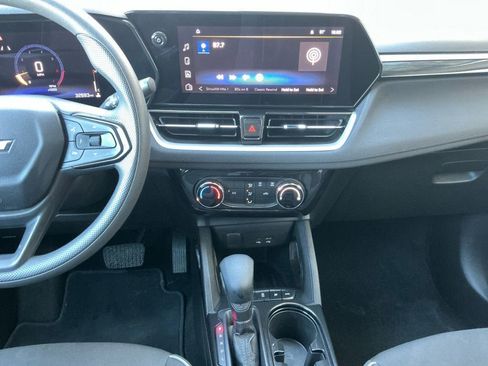 Used 2025 Chevrolet TrailBlazer LT image 13