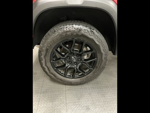 Used 2024 Chevrolet Colorado Trail Boss w/ LPO, Dark Essentials Package AWD/4WD image 36