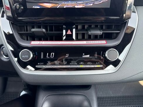 Certified 2026 Toyota Corolla SE FWD image 28