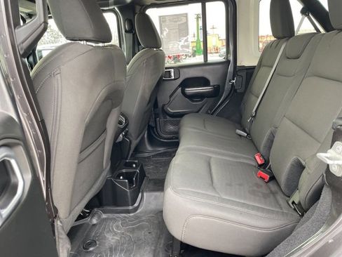 Used 2020 Jeep Wrangler Unlimited Sport S image 9