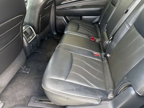 Used 2015 INFINITI QX60 Luxe w/ Premium Plus Package AWD/4WD image 24