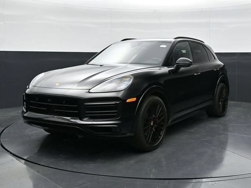 Used 2023 Porsche Cayenne GTS AWD/4WD image 5