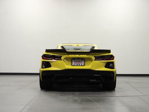 Used 2026 Chevrolet Corvette Stingray Coupe w/ LPO, Roadside Safety Package RWD image 5