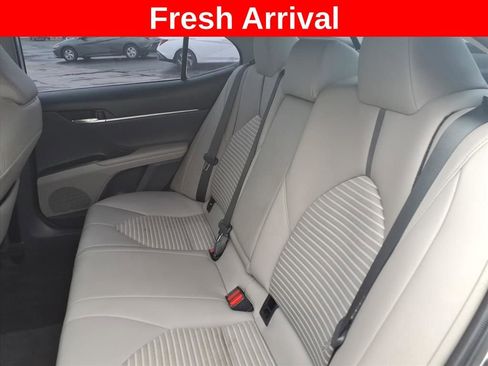 Used 2023 Toyota Camry SE w/ Cold Weather Package image 26