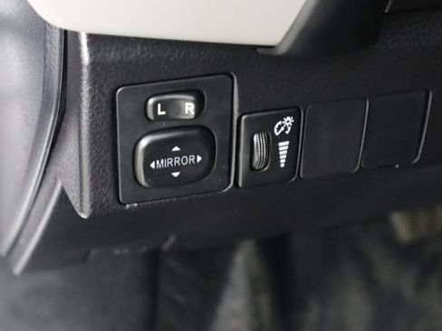 Used 2017 Toyota Corolla LE FWD image 22
