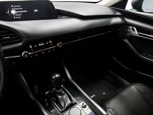 Used 2022 MAZDA MAZDA3 s image 31