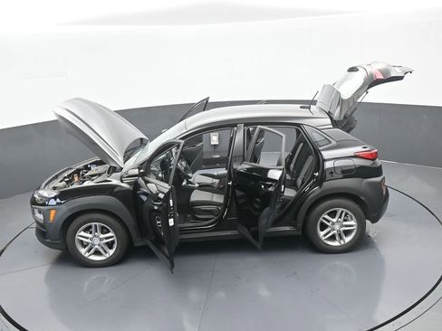 Used 2021 Hyundai Kona SE image 59