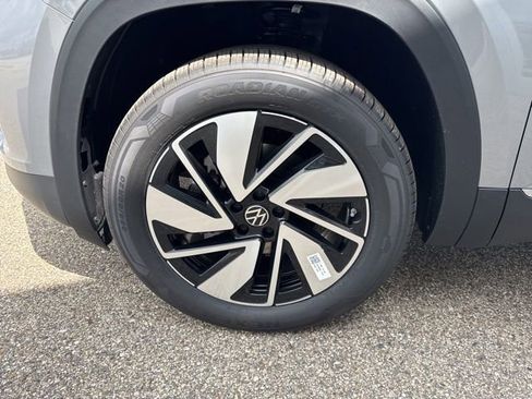 New 2026 Volkswagen Atlas SEL image 21