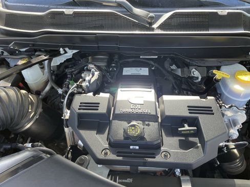 Used 2023 RAM 3500 Limited AWD/4WD image 11