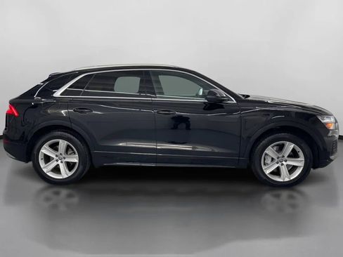 Used 2019 Audi Q8 Premium image 11