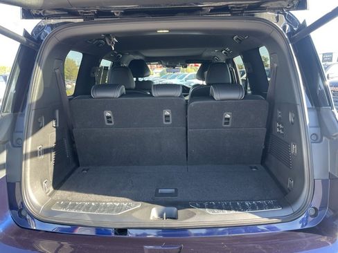 Used 2025 INFINITI QX80 Autograph image 34