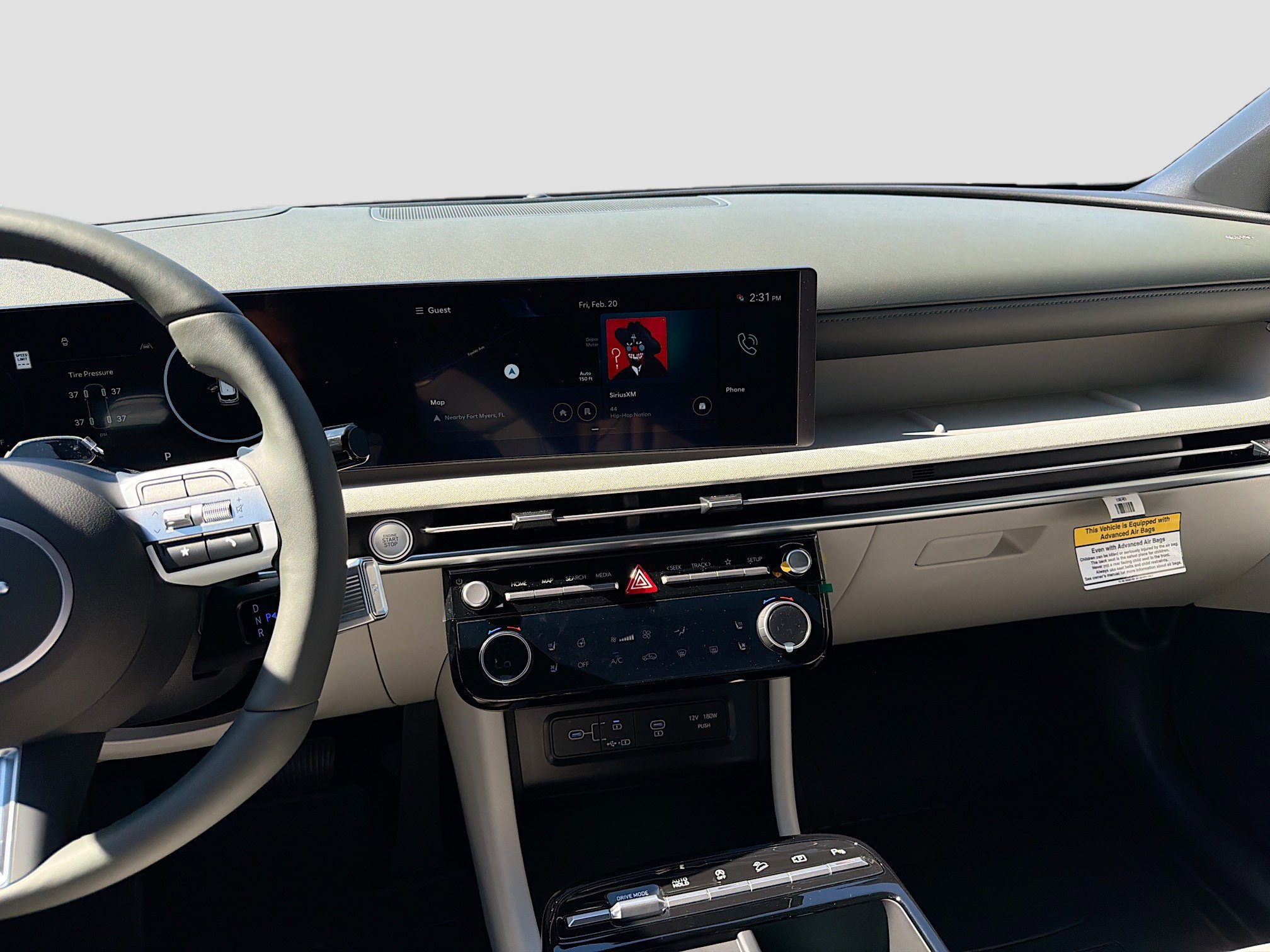 New 2026 Hyundai Tucson Limited FWD image 13