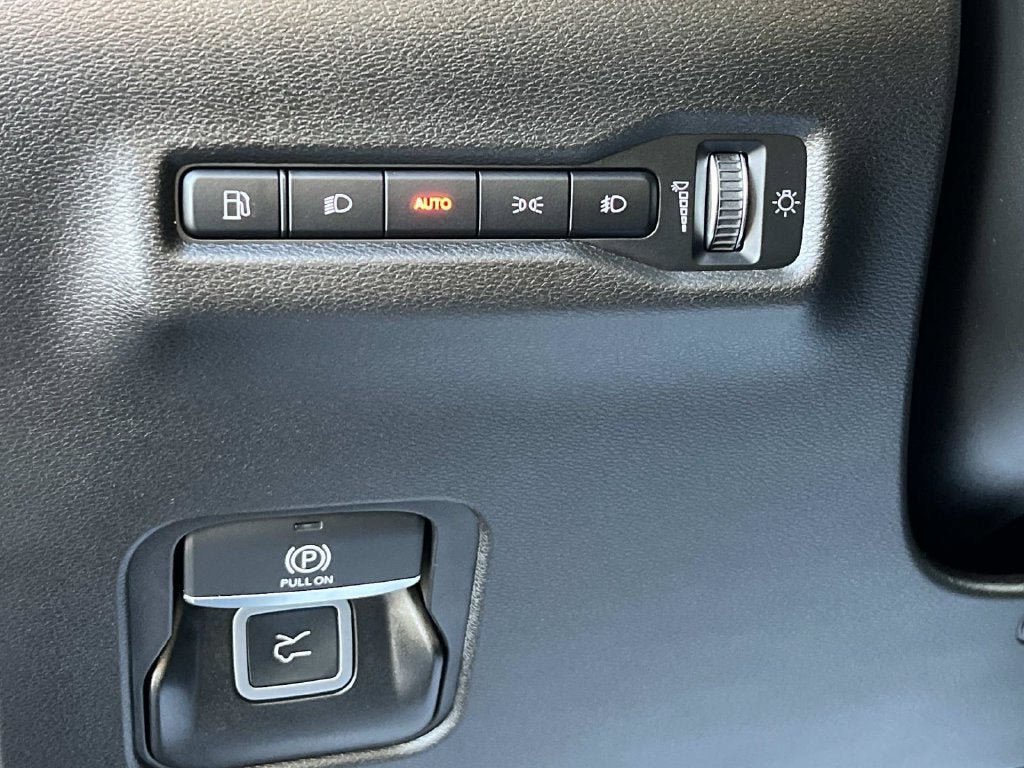Used 2026 Jeep Cherokee Limited AWD/4WD image 29