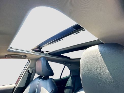 Used 2018 Toyota Camry XSE FWD image 20