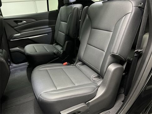 New 2025 Chevrolet Traverse LT w/ Sun and Wheel Package image 25
