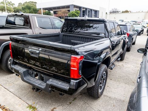 Certified 2024 Toyota Tacoma SR5 image 5