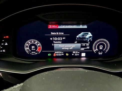 Used 2022 Audi RS Q8 w/ Black Optic Package image 13