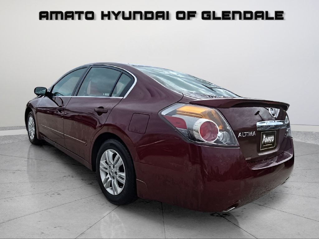 Used 2010 Nissan Altima 2.5 SL w/ SL Pkg FWD image 4