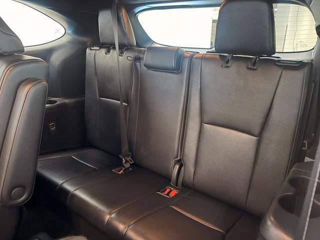 Used 2021 Toyota Highlander XSE AWD/4WD image 16