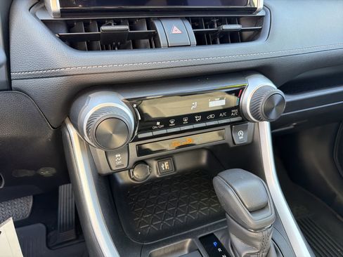 Certified 2025 Toyota RAV4 LE image 8