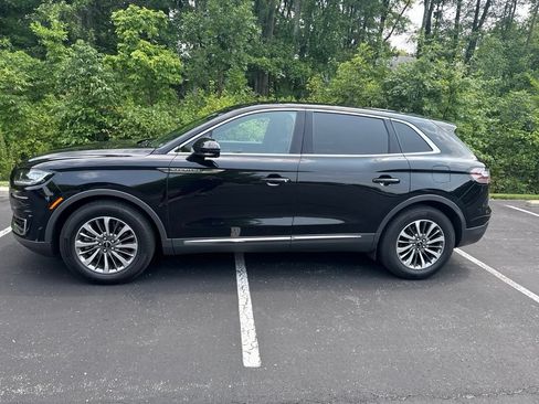 Used 2019 Lincoln Nautilus Select FWD image 2