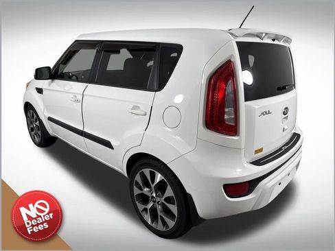 Used 2013 Kia Soul ! w/ Premium Pkg image 6