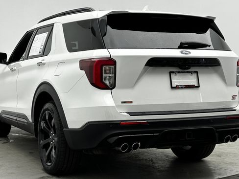 Used 2023 Ford Explorer ST w/ Equipment Group 401A image 7