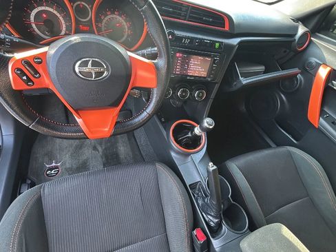 Used 2015 Scion tC image 18