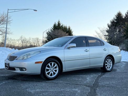 Used 2004 Lexus ES 330 image 1