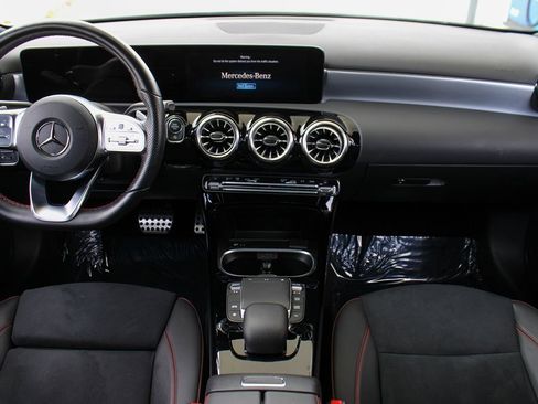Used 2022 Mercedes-Benz A 220 image 13