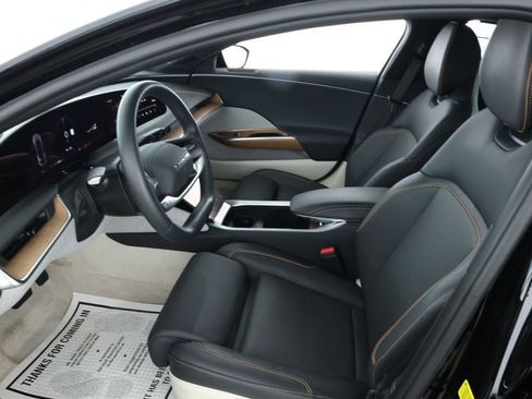 Used 2023 Lucid Air Touring image 20