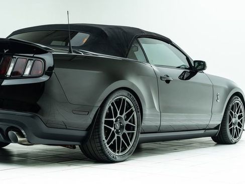 Used 2012 Ford Mustang Shelby GT500 w/ Electronics Pkg RWD image 14