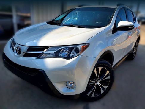 Used 2015 Toyota RAV4 Limited FWD image 8