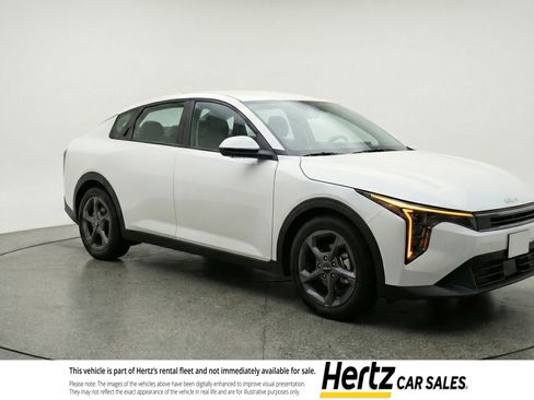 Used 2025 Kia K4 FWD image 1