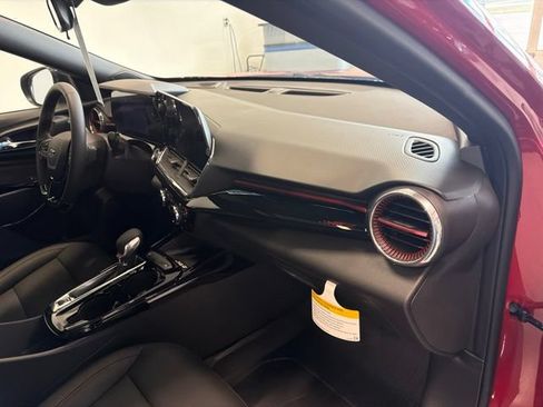 New 2026 Chevrolet Trax RS w/ Sunroof Package FWD image 26