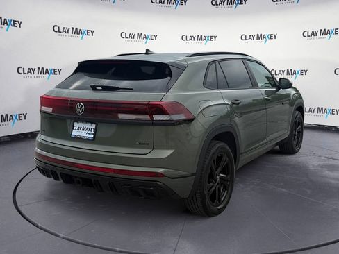 Used 2026 Volkswagen Atlas Cross Sport SEL R-Line AWD/4WD image 5