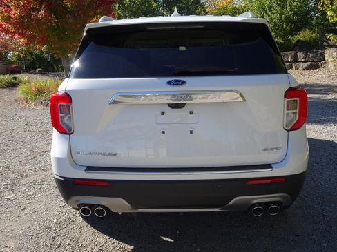 Used 2023 Ford Explorer Platinum w/ Equipment Group 601A image 8