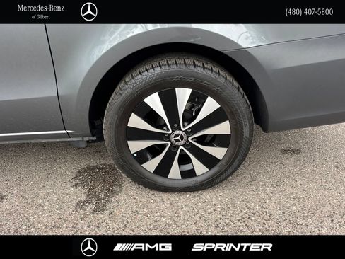 Used 2023 Mercedes-Benz Metris Passenger image 7