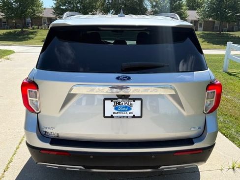 Used 2020 Ford Explorer XLT w/ Equipment Group 202A AWD/4WD image 5