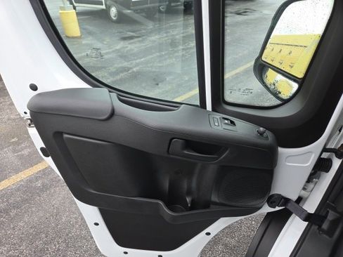 Used 2024 RAM ProMaster 3500 w/ Delivery Van Package image 32