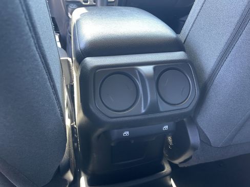 Used 2024 Jeep Wrangler Sport S image 21