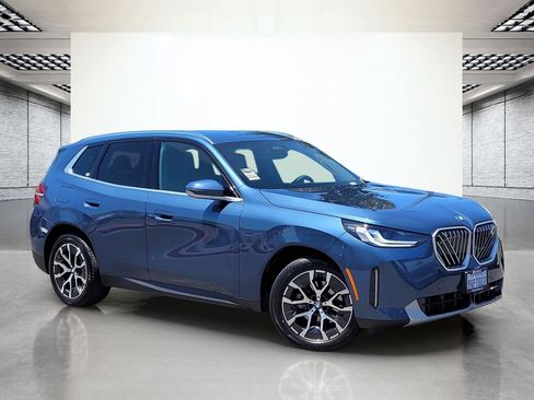 Used 2026 BMW X3 xDrive30i w/ Convenience Package AWD/4WD image 2