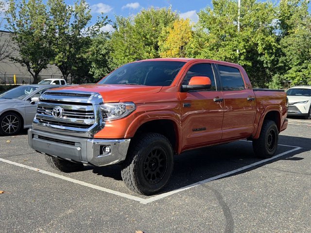 Used 2017 Toyota Tundra SR5 AWD/4WD image 2