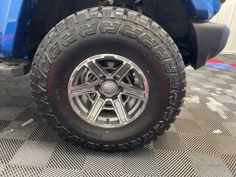 Used 2025 Ford Bronco Big Bend image 27