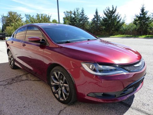 Used 2016 Chrysler 200 S FWD image 12